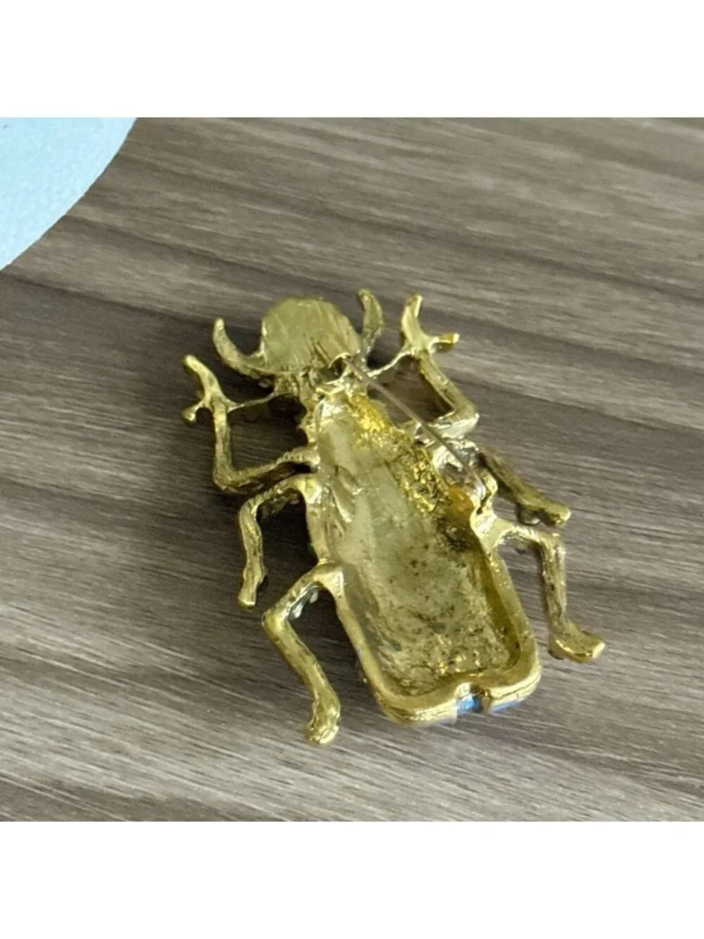 Gold Insect brooch pin Q676